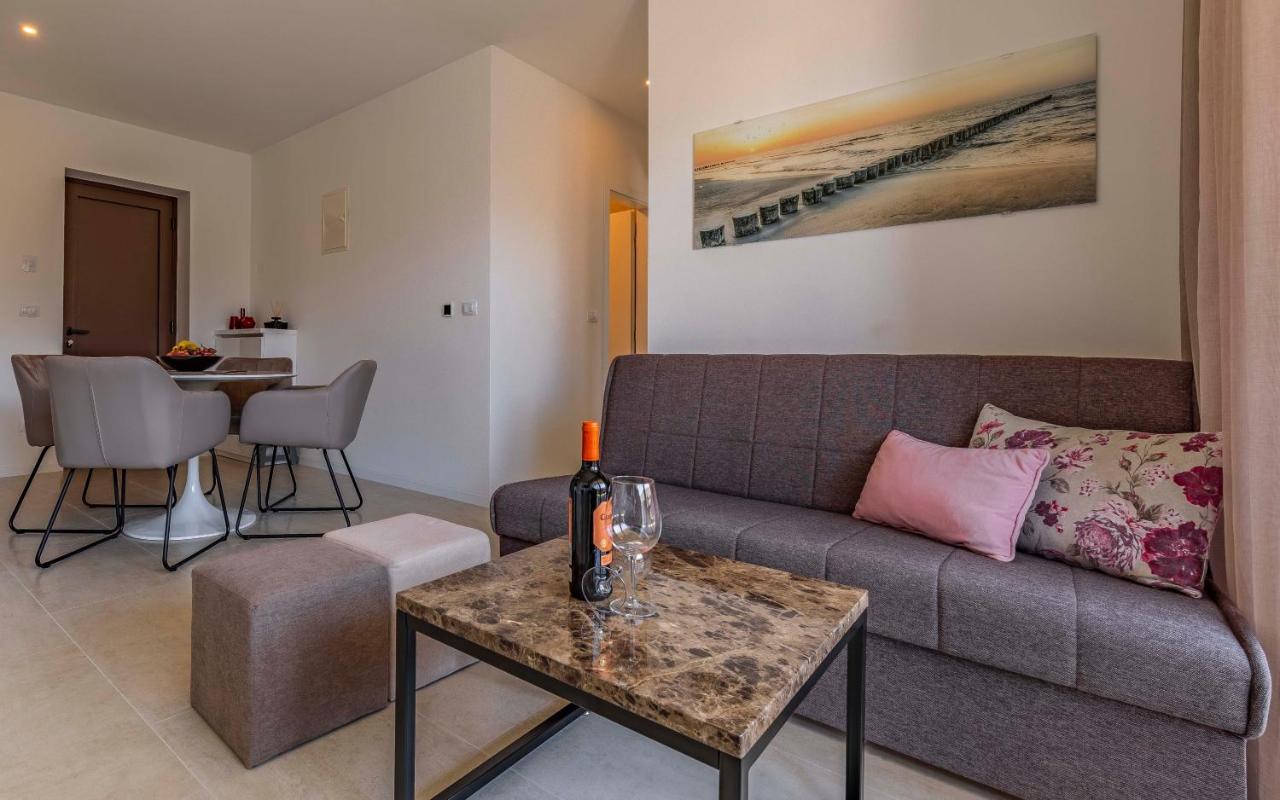 Ap Caci Mit Pool - Istriensonne 0712-0737 Apartment Medulin Luaran gambar